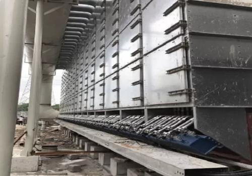 Dernière affaire concernant Un client russe investit dans un système de ligne de production de galvanisation à chaud avec une commande répétée prévue